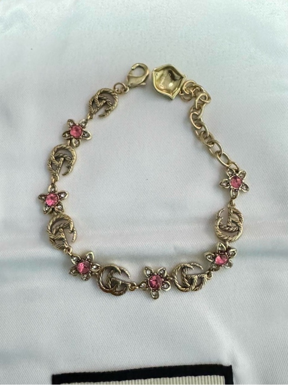Fashion Jewelry Gold Bracelet with Pink Crystal Flower Accents